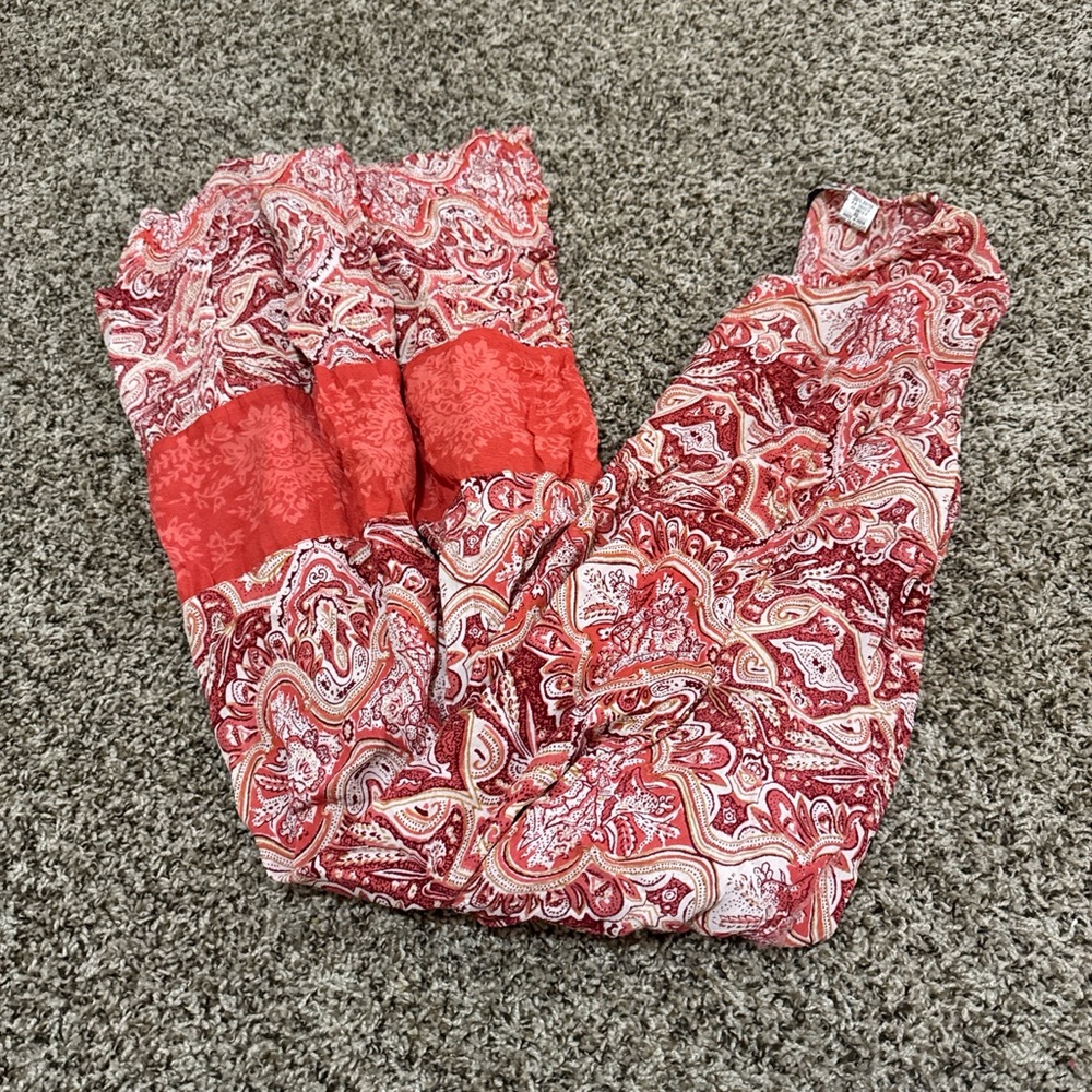 Elegant Paisley Red Women's Leggings